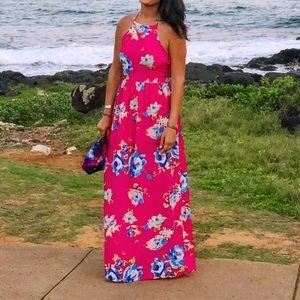 LIKE NEW: Everly Maxi (Hot Pink with Flowers)